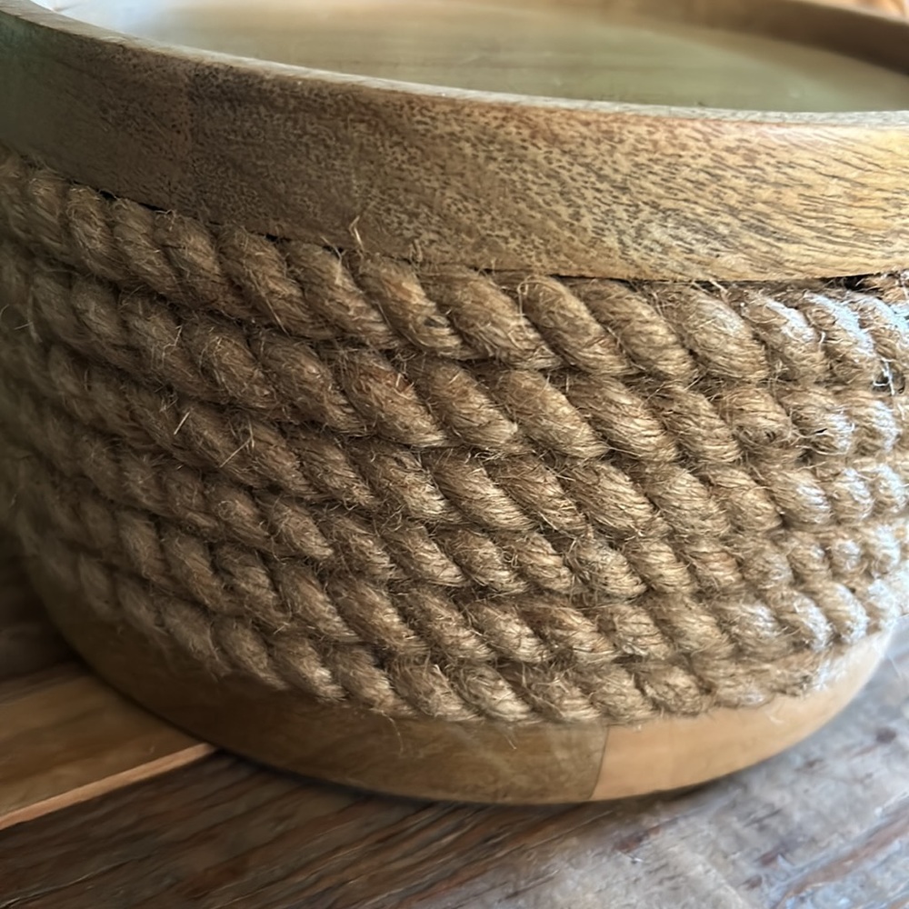 Pillar wood and rope candle stand in EC - Picture 4 of 8